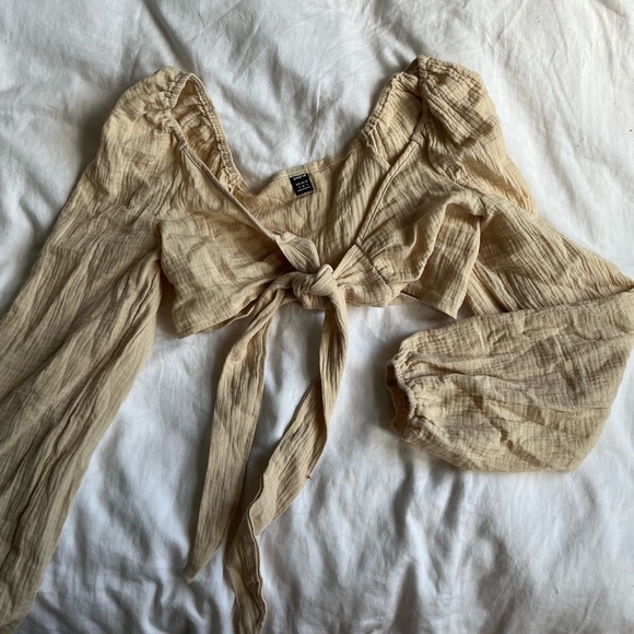 Tie up crop top - Picture 1 of 2